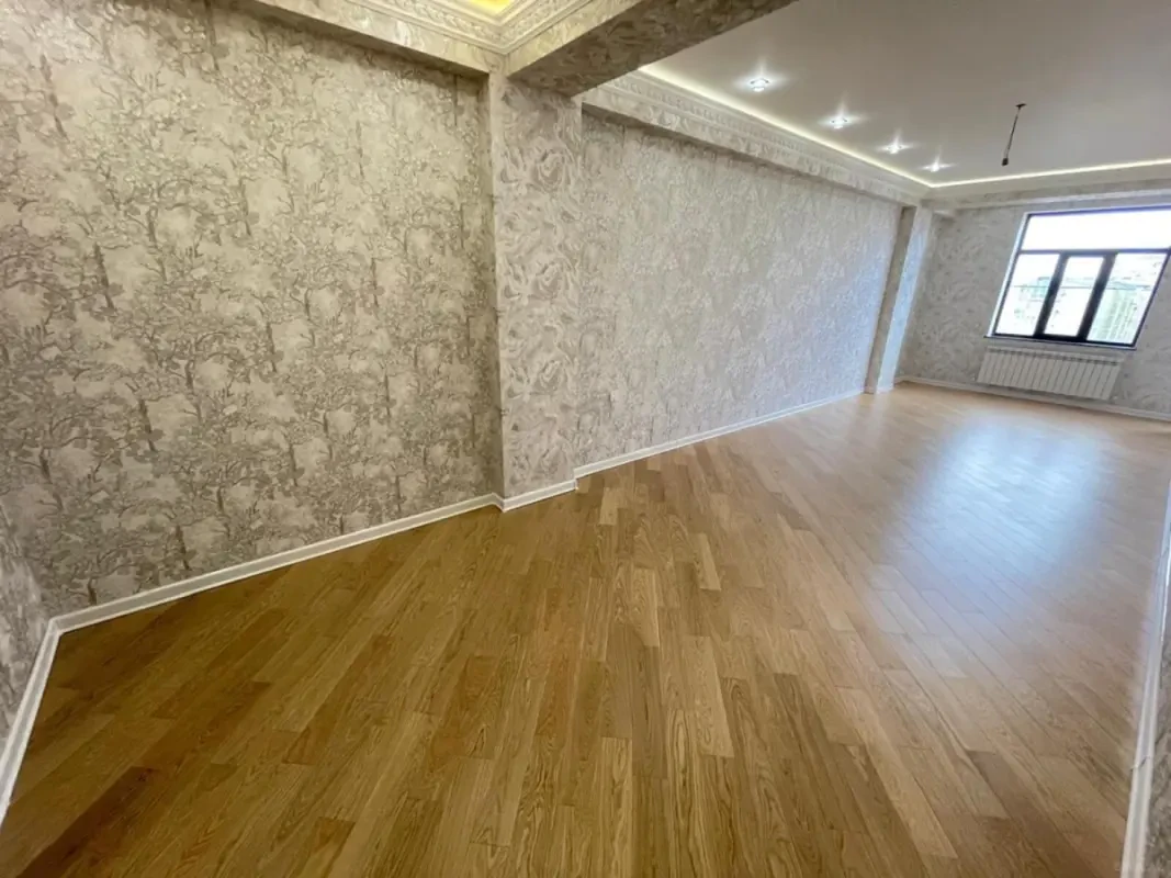 Satılır 3 otaqlı mənzil 152 m²