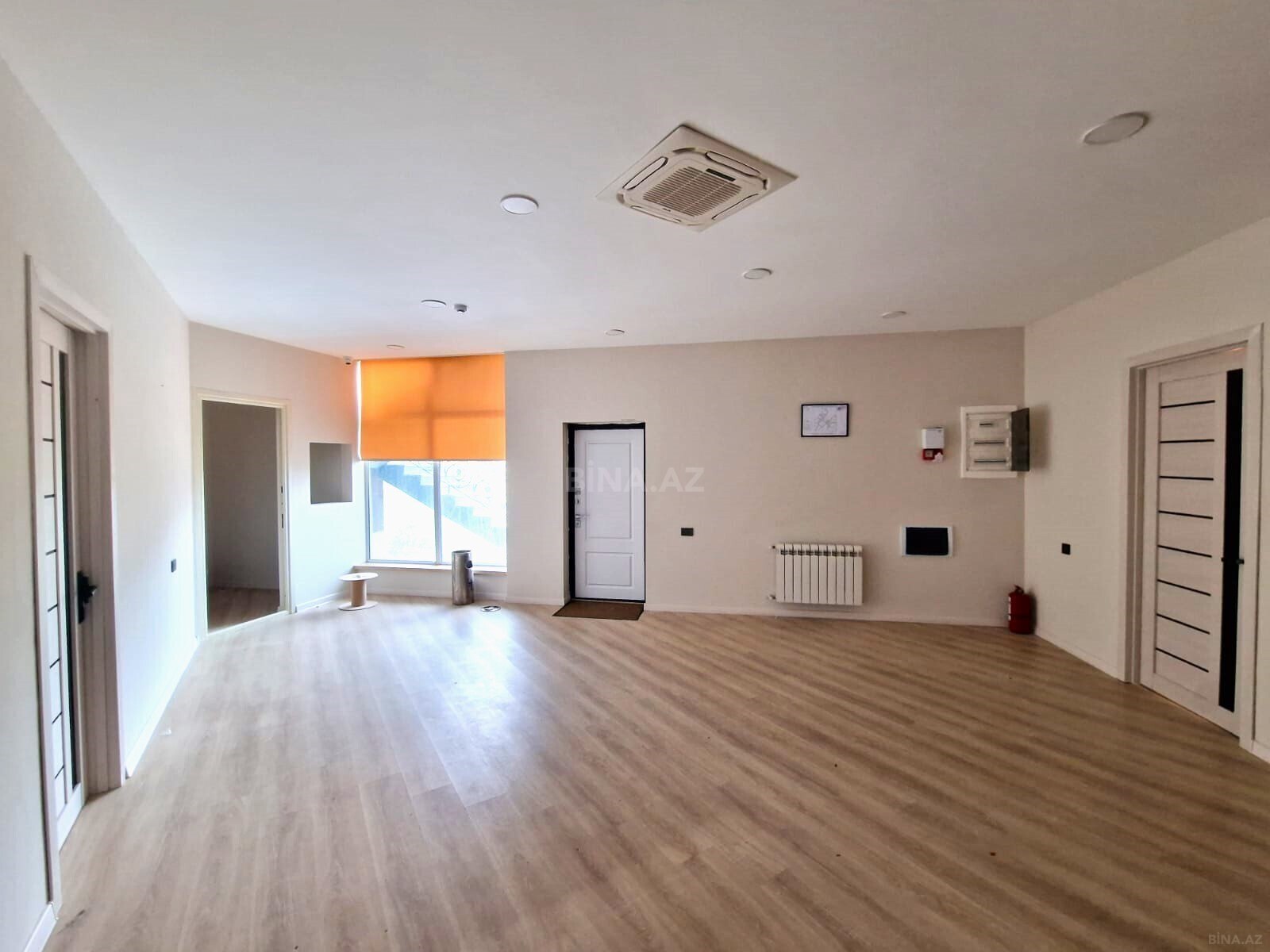 Kirayə verilir 9 otaqlı ofis 480 m²