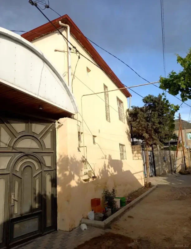 Satılır 4 otaqlı həyət evi 170 m²