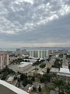 Kirayə verilir 3 otaqlı mənzil 136 m² — Bakı, Həzi Aslanov qəs. 3 otaq 136.00 m²