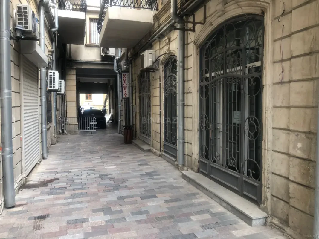 Kirayə verilir 2 otaqlı ofis 100 m²