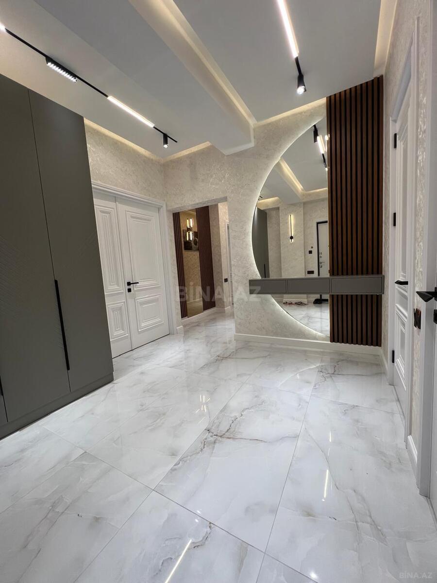 Satılır 3 otaqlı mənzil 114 m²