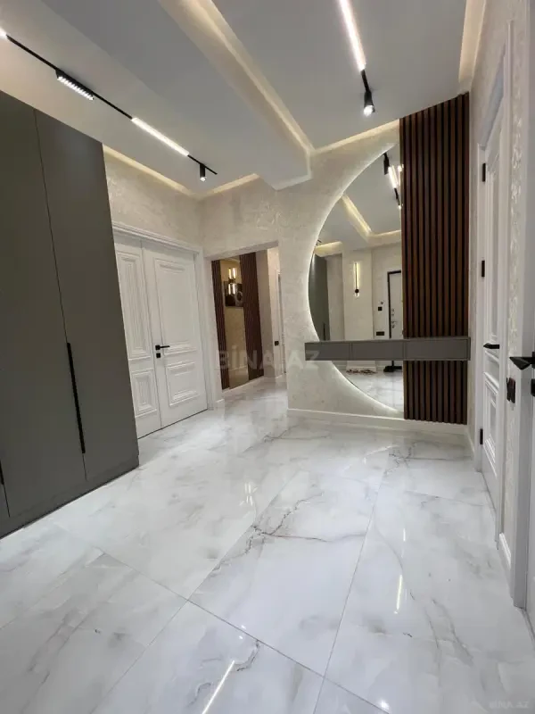 Satılır 3 otaqlı mənzil 114 m²