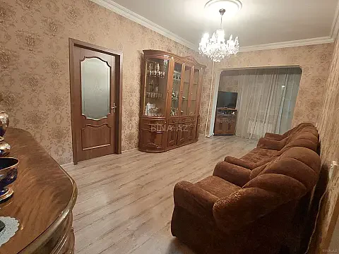 Satılır 6 otaqlı mənzil 130 m² — Bakı, Yeni Yasamal 6 otaq 130.00 m²