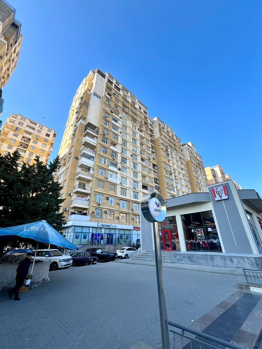 Satılır 3 otaqlı mənzil 145 m²
