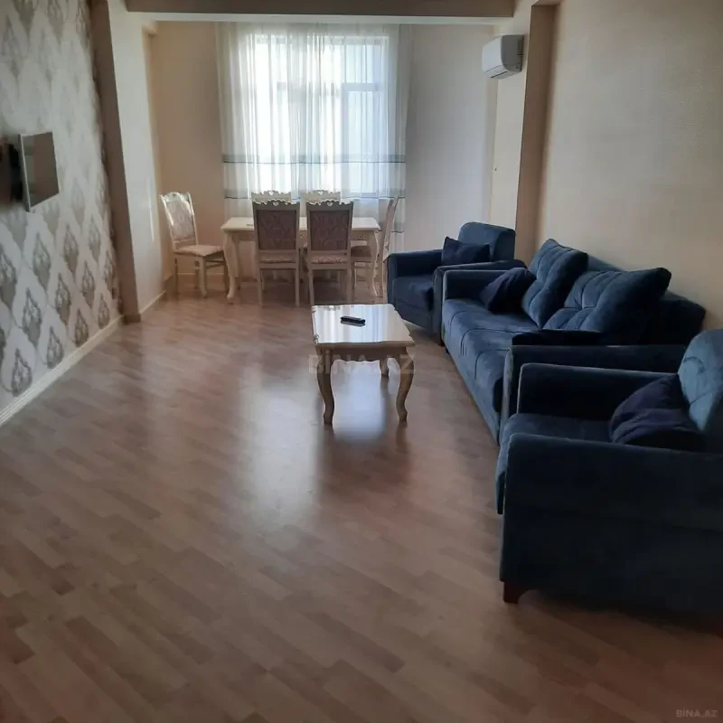 Kirayə verilir 3 otaqlı mənzil 140 m²