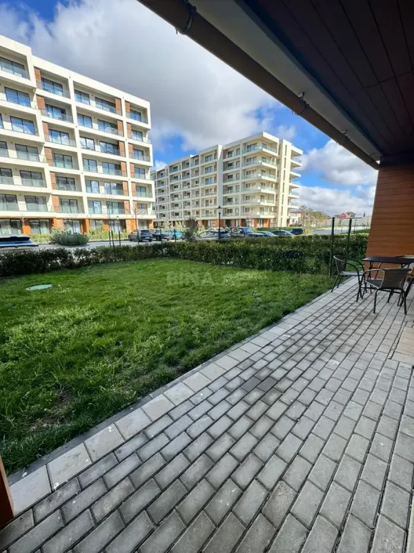 Kirayə verilir 2 otaqlı mənzil 96 m²