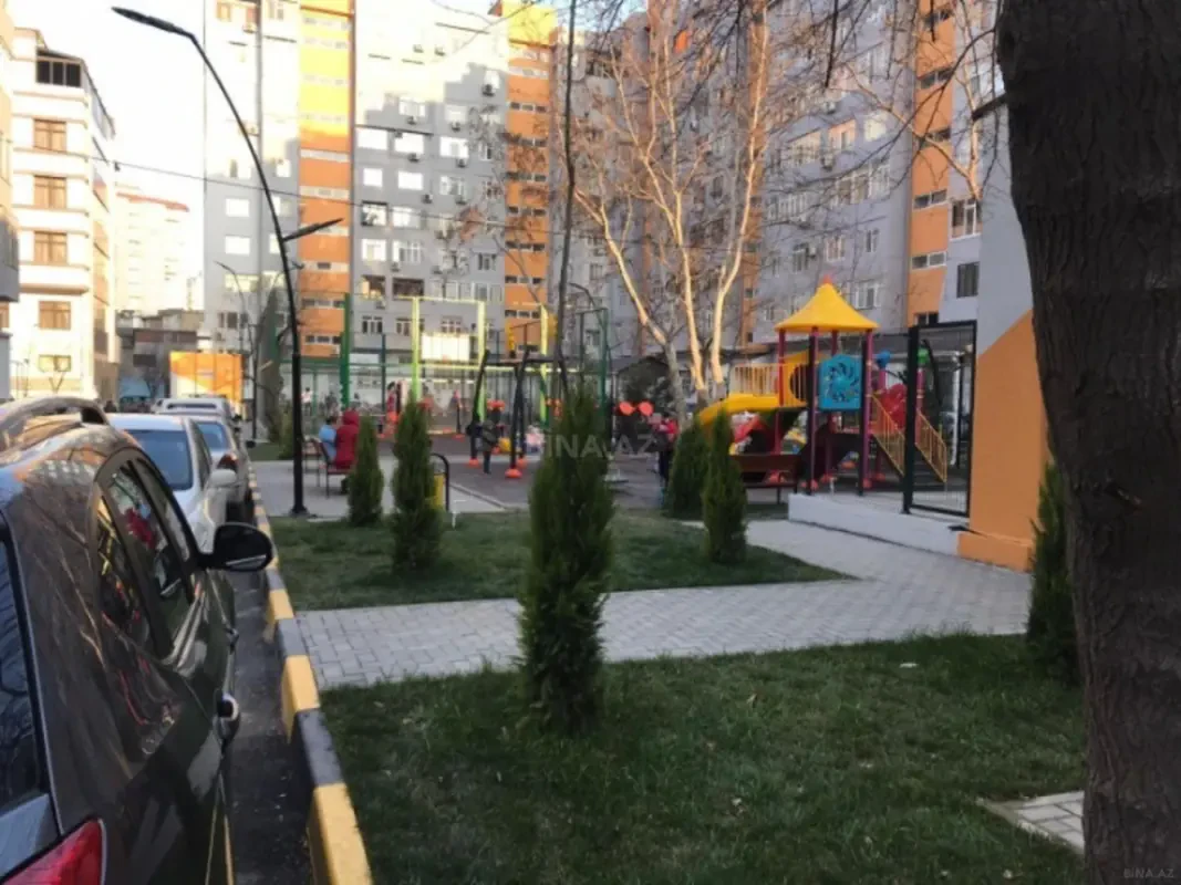 Satılır 2 otaqlı mənzil 52 m²