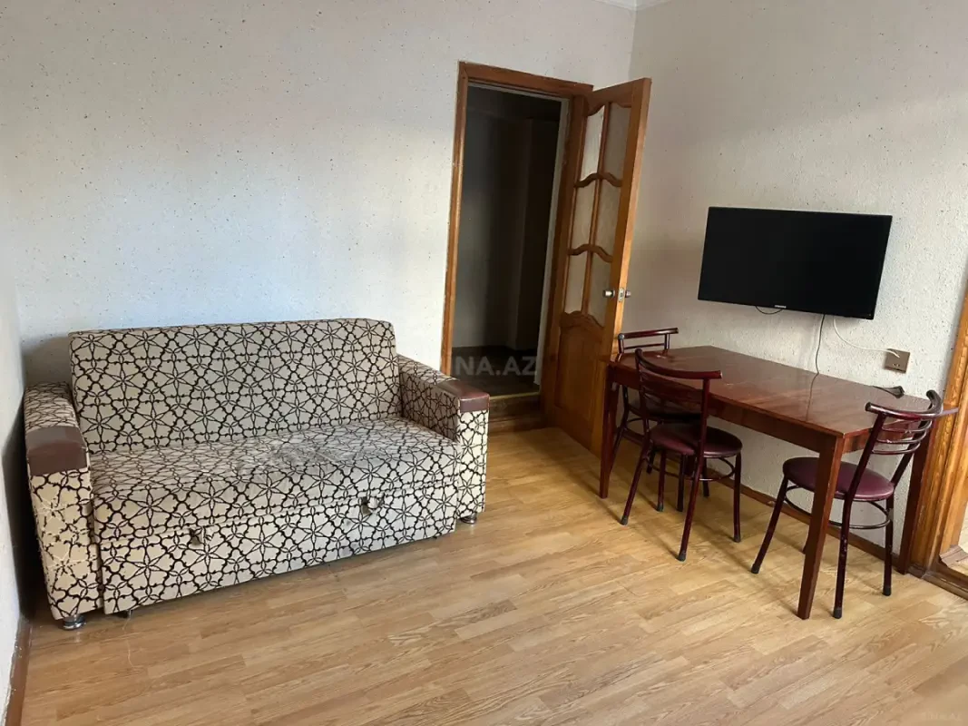 Kirayə verilir 2 otaqlı həyət evi 55 m²