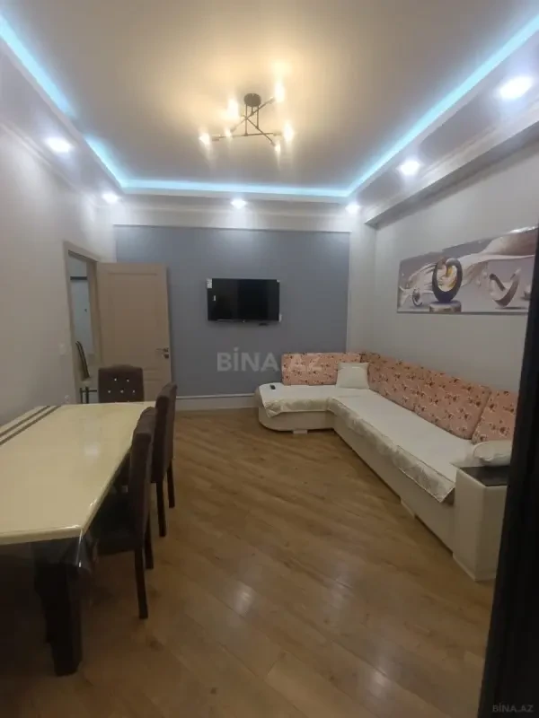 Kirayə verilir 2 otaqlı mənzil 60 m²