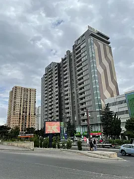 Satılır 3 otaqlı mənzil 185 m² — Bakı 3 otaq 185.00 m²