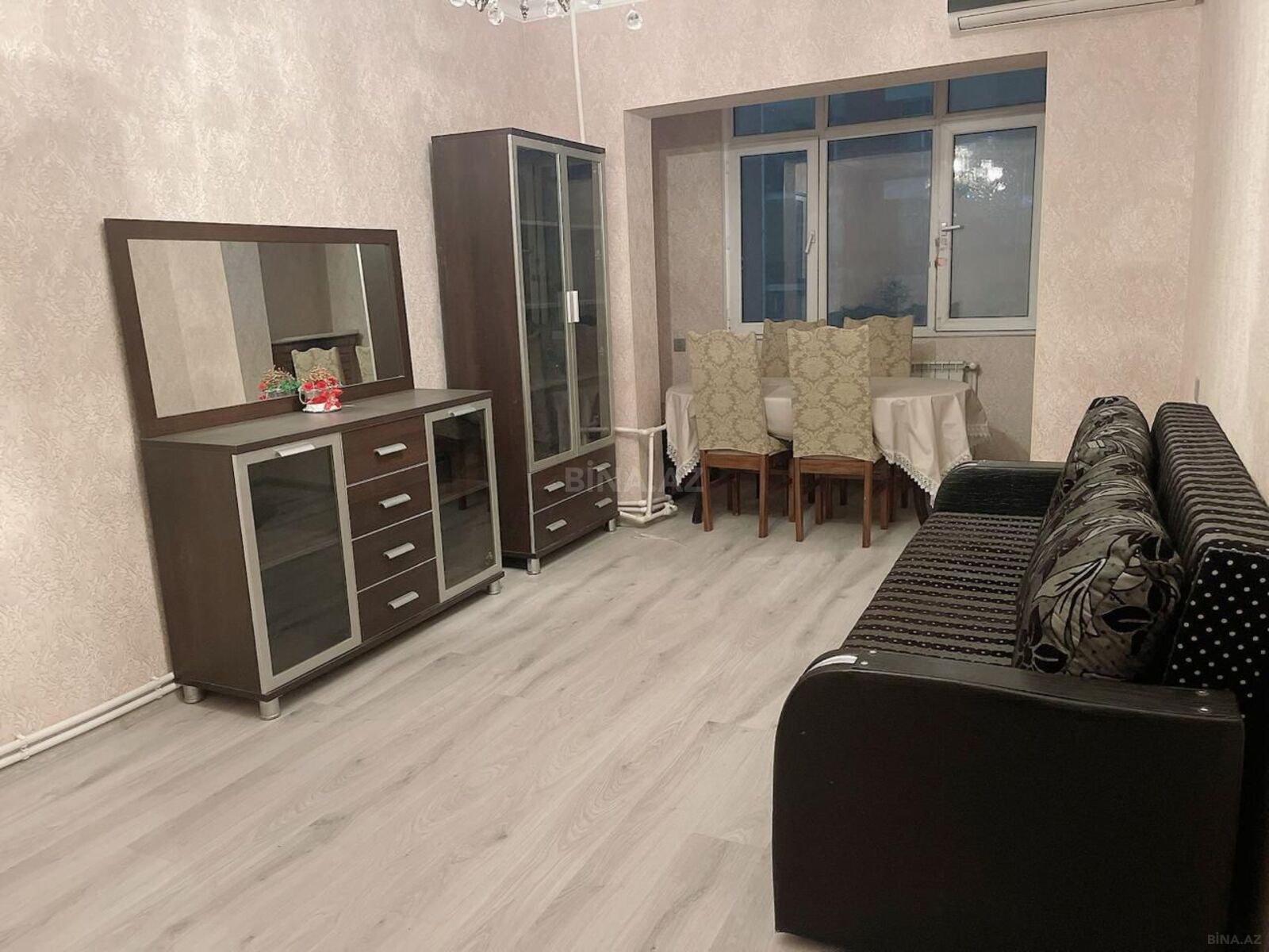 Satılır 3 otaqlı mənzil 90 m²