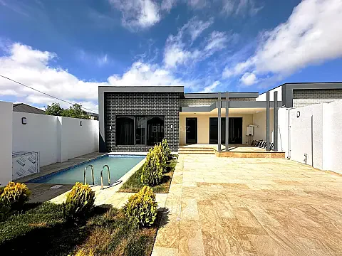 Satılır 4 otaqlı həyət evi 140 m² — Bakı, Mərdəkan 4 otaq 140.00 m²