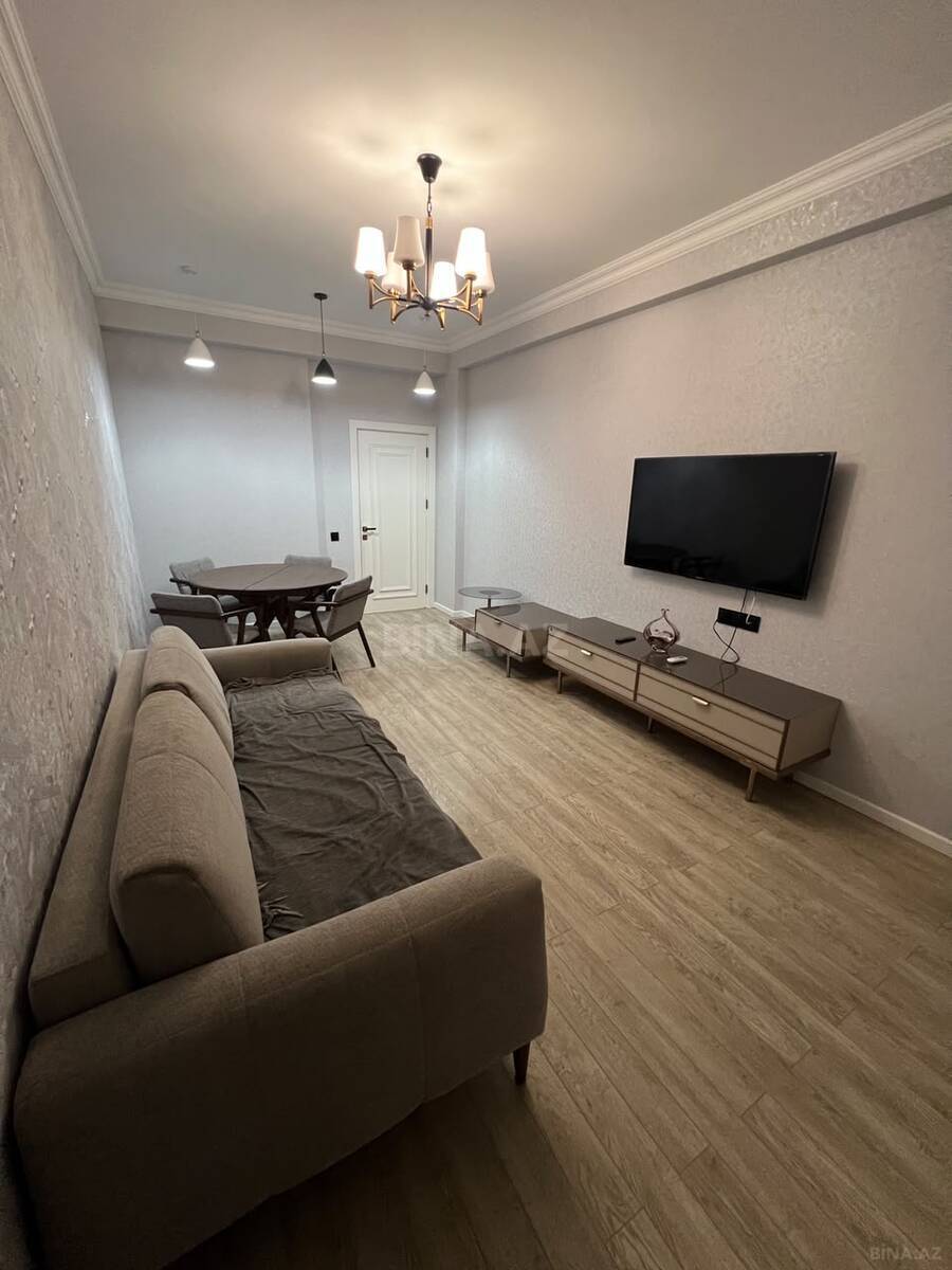 Kirayə verilir 2 otaqlı mənzil 85 m²