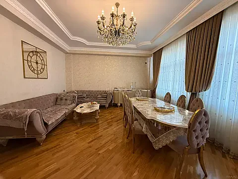 Satılır 3 otaqlı mənzil 135 m² — Bakı, Memar Əcəmi yanı 3 otaq 135.00 m²