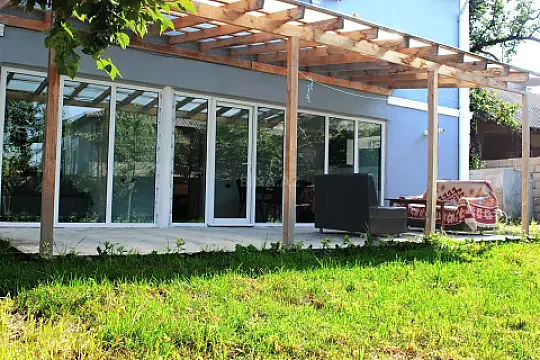Kirayə verilir 3 otaqlı həyət evi 120 m² — Qəbələ 3 otaq 120.00 m²