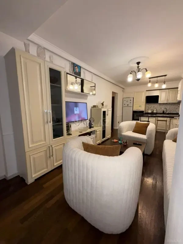 Satılır 2 otaqlı mənzil 45 m²