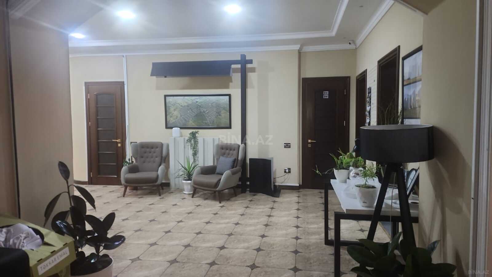 Kirayə verilir 4 otaqlı ofis 205 m²