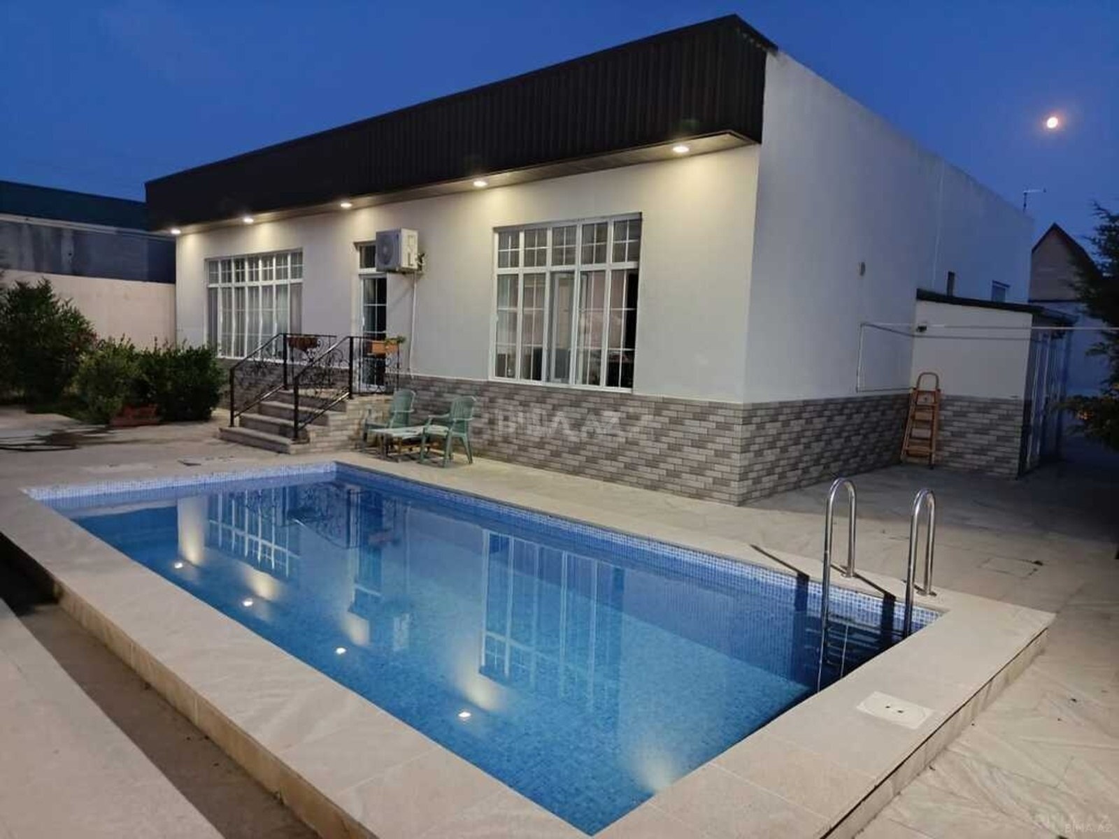 Kirayə verilir 4 otaqlı həyət evi 250 m²