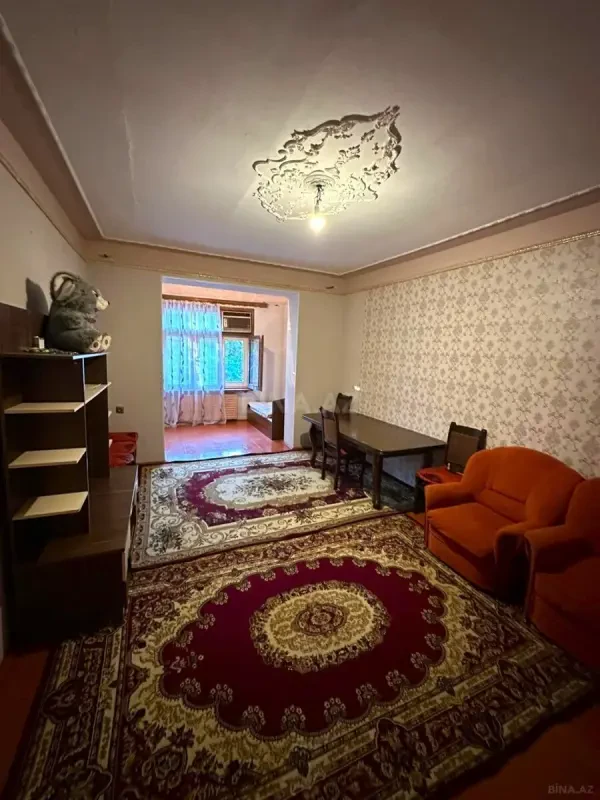 Satılır 3 otaqlı mənzil 105 m²