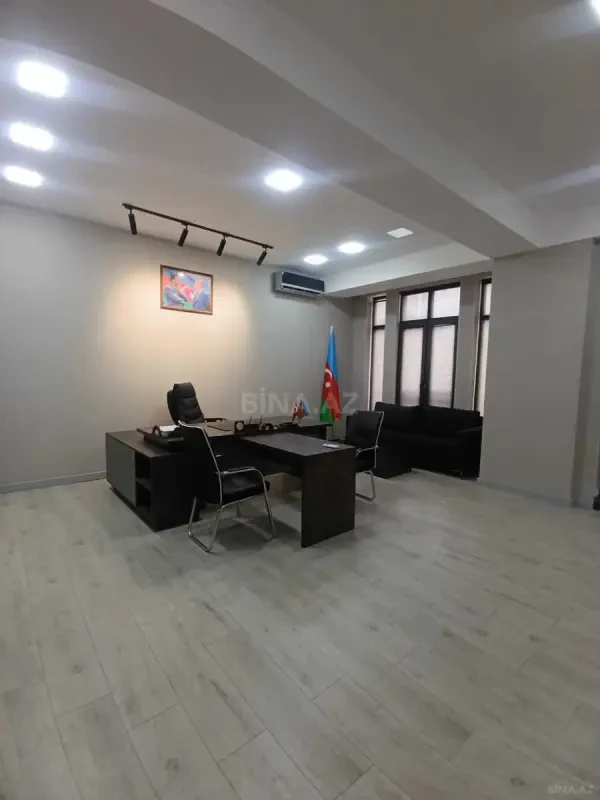 Kirayə verilir 4 otaqlı ofis 188 m²