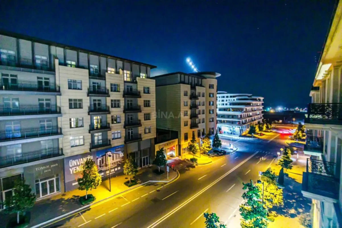 Kirayə verilir 4 otaqlı mənzil 210 m²