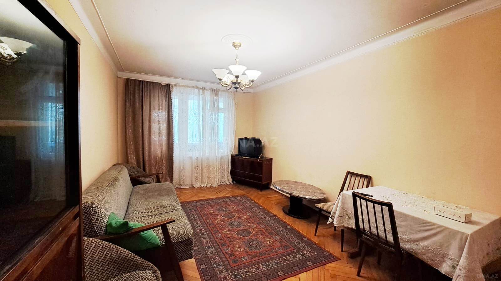 Satılır 1 otaqlı mənzil 40 m²