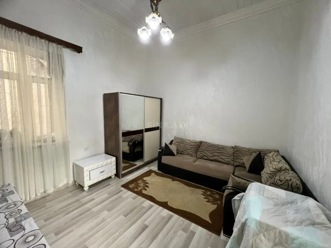 Kirayə verilir 2 otaqlı mənzil 50 m²