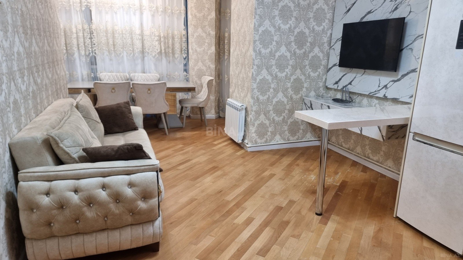 Kirayə verilir 2 otaqlı mənzil 60 m²