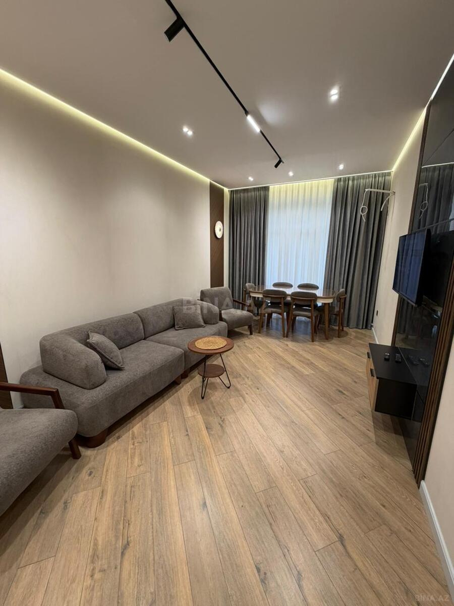 Kirayə verilir 2 otaqlı mənzil 70 m²