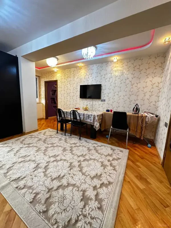 Satılır 3 otaqlı mənzil 90 m²