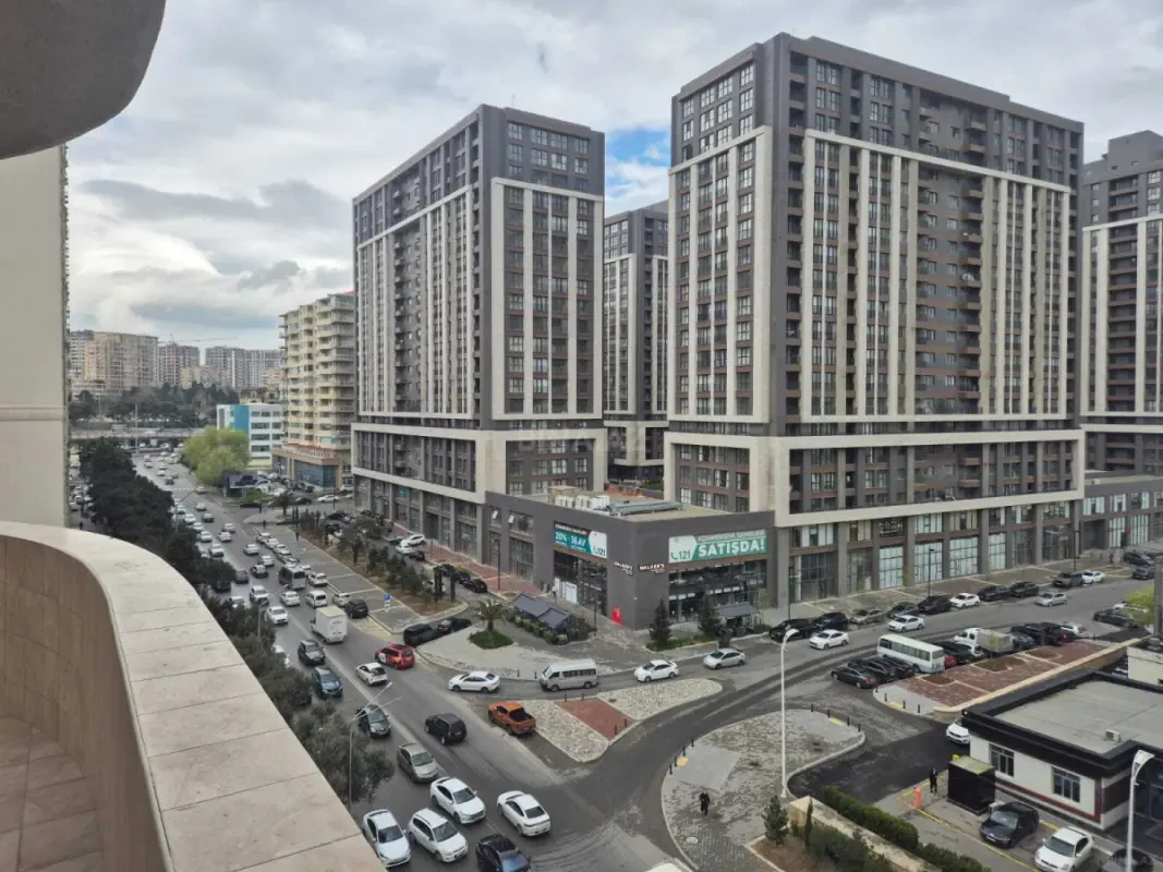 Kirayə verilir 3 otaqlı mənzil 120 m²