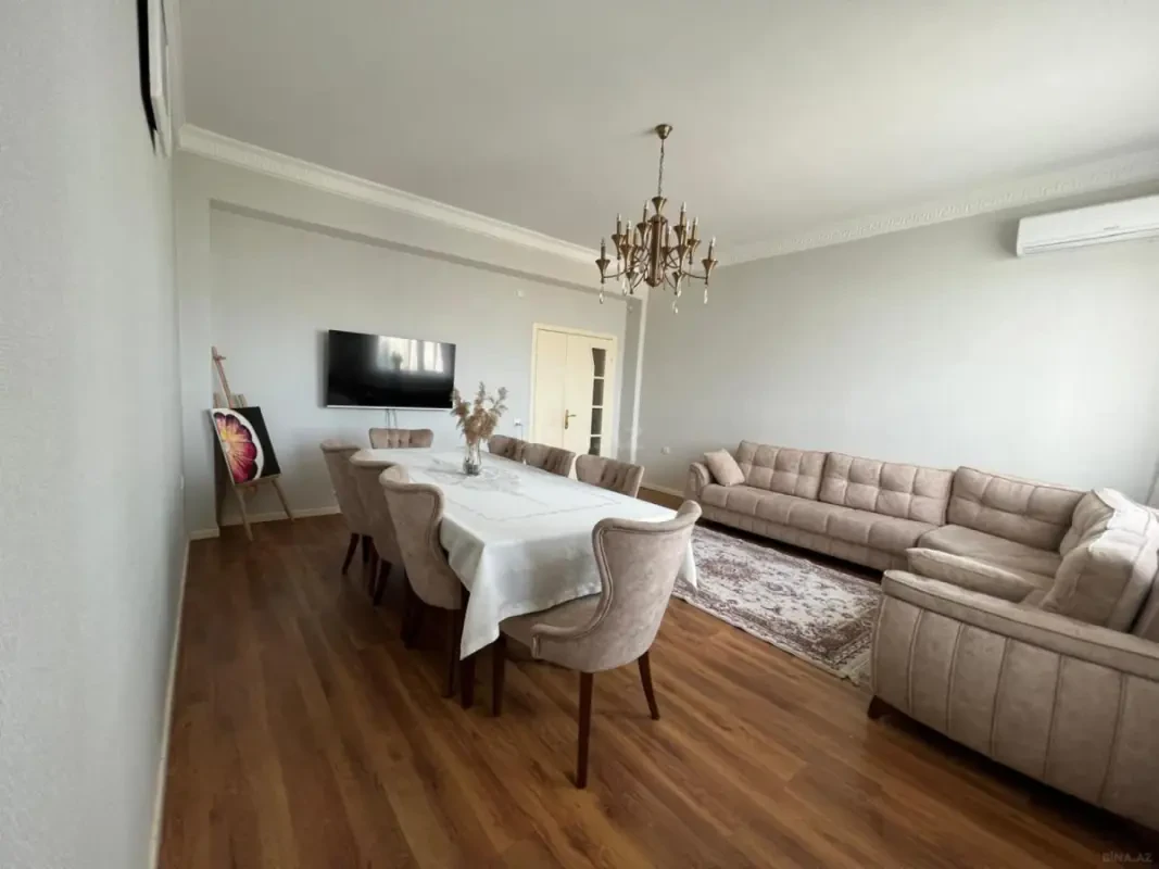 Satılır 3 otaqlı mənzil 125 m²