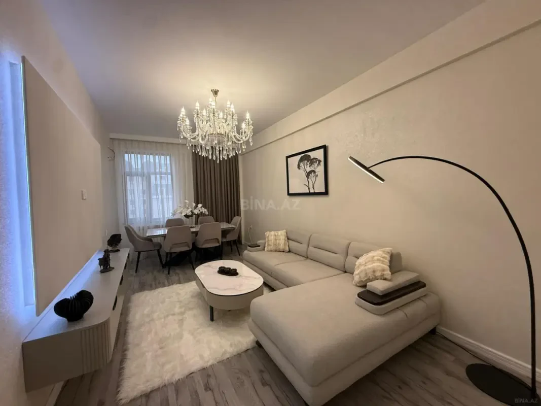 Satılır 2 otaqlı mənzil 103 m²