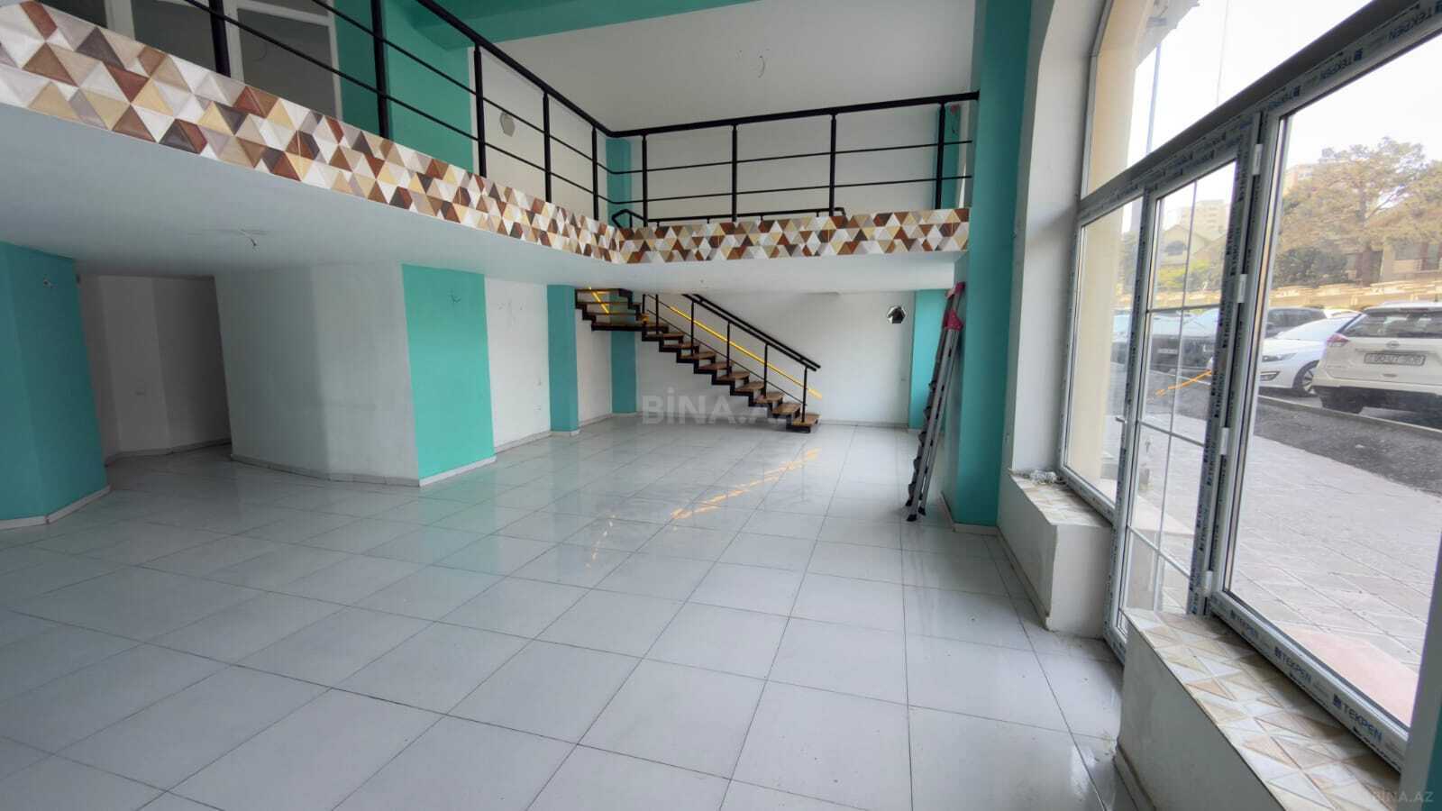 Kirayə verilir obyekt 180 m²