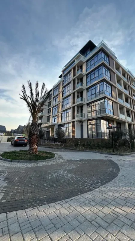 Satılır 2 otaqlı mənzil 75 m²