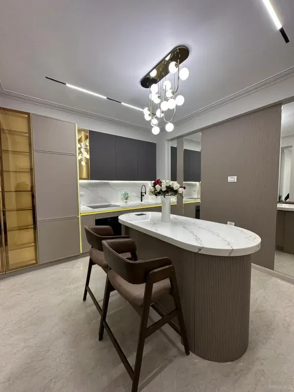 Kirayə verilir 2 otaqlı mənzil 88 m²