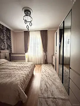 Satılır 9 otaqlı həyət evi 320 m² — Bakı, Badamdar 9 otaq 320.00 m²