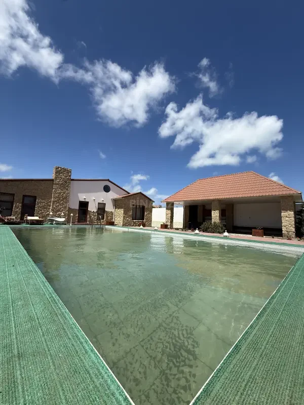 Kirayə verilir 4 otaqlı həyət evi 160 m²