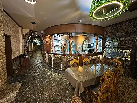 Kirayə verilir obyekt 350 m² — Bakı, Memar Əcəmi yanı 350.00 m²