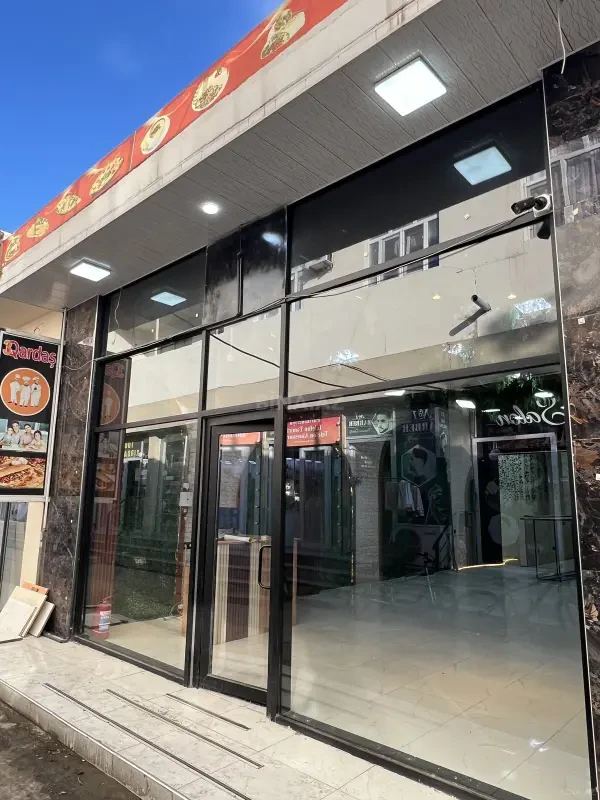 Kirayə verilir obyekt 120 m²