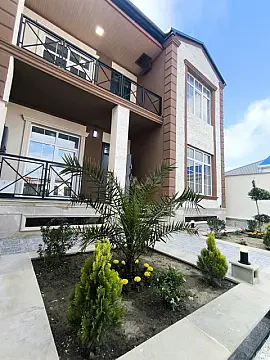 Satılır 6 otaqlı həyət evi 200 m² — Bakı 6 otaq 200.00 m²