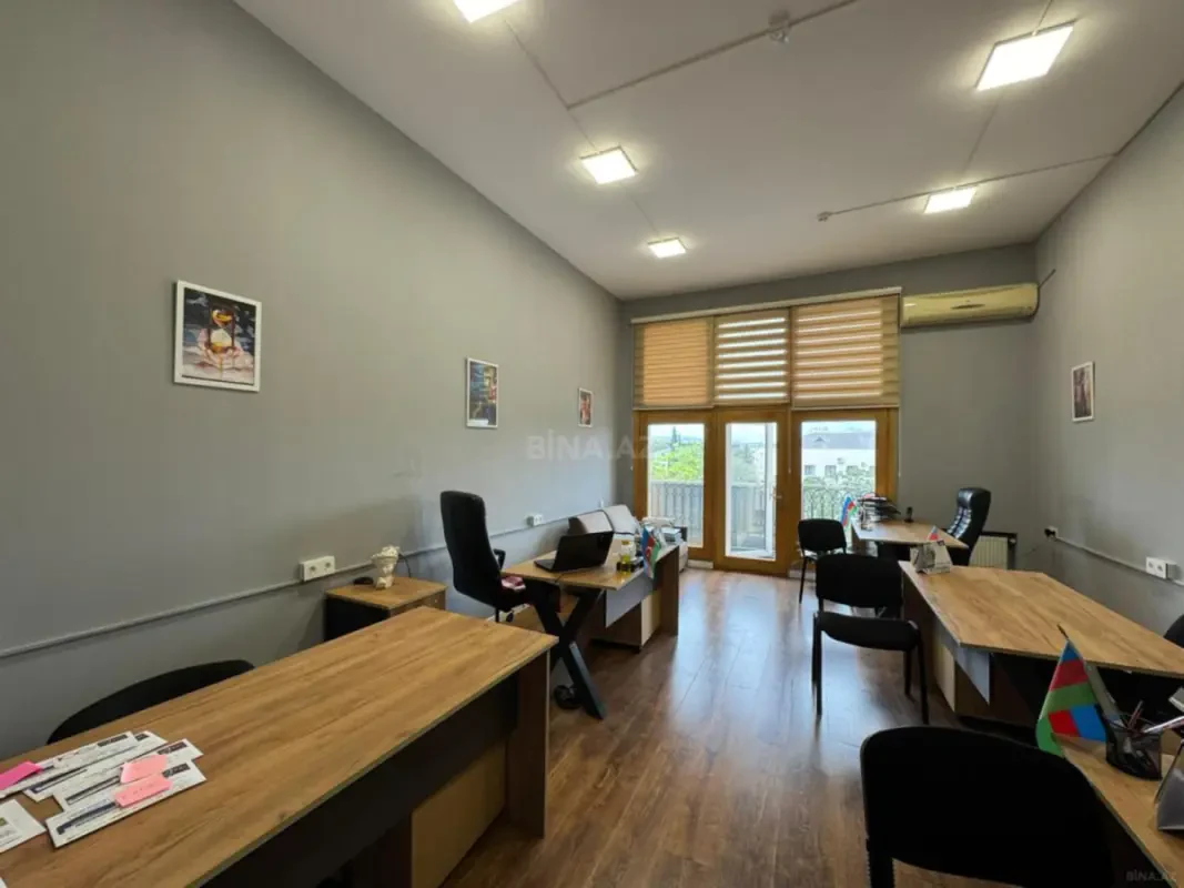 Kirayə verilir 4 otaqlı ofis 135 m²