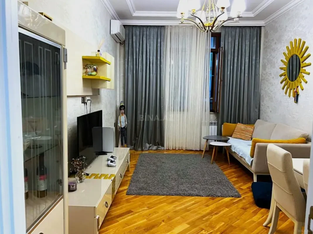 Satılır 3 otaqlı mənzil 96 m²