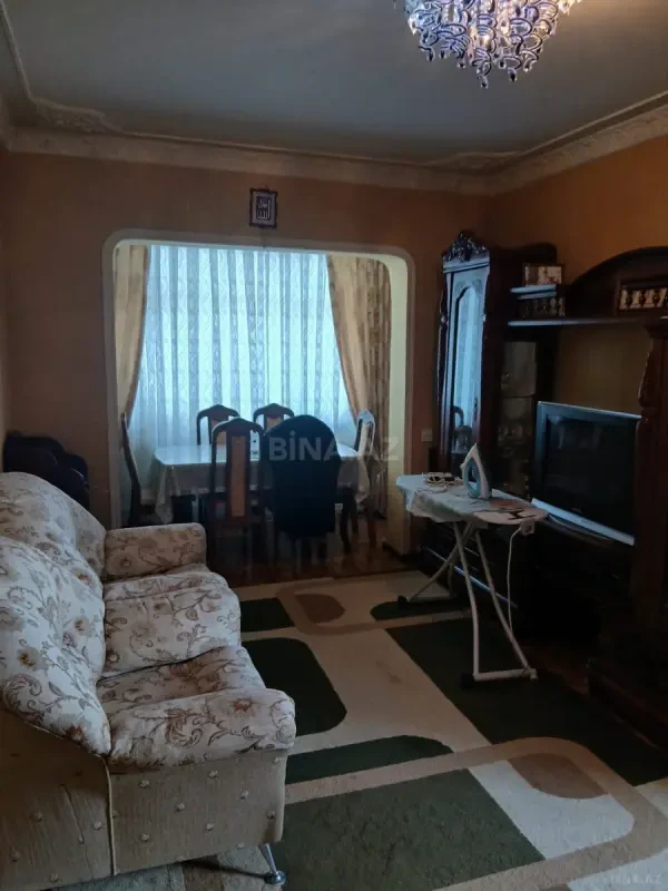 Kirayə verilir 2 otaqlı mənzil 65 m²