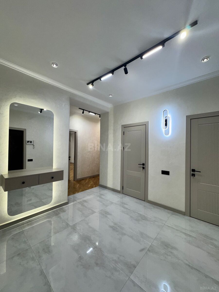 Satılır 3 otaqlı mənzil 95 m²