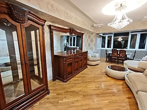 Kirayə verilir 3 otaqlı mənzil 80 m² — Bakı 3 otaq 80.00 m²