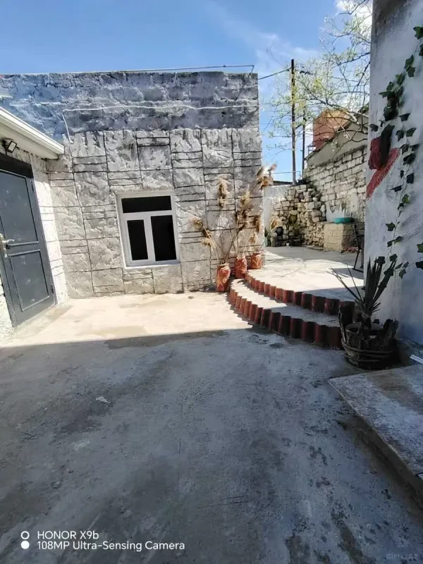Satılır 2 otaqlı həyət evi 42 m²