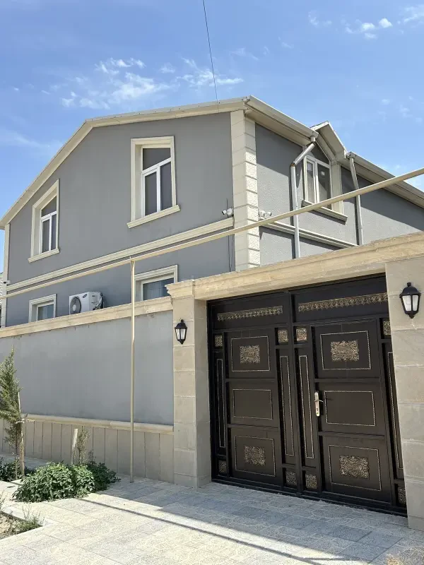 Satılır 6 otaqlı həyət evi 180 m²