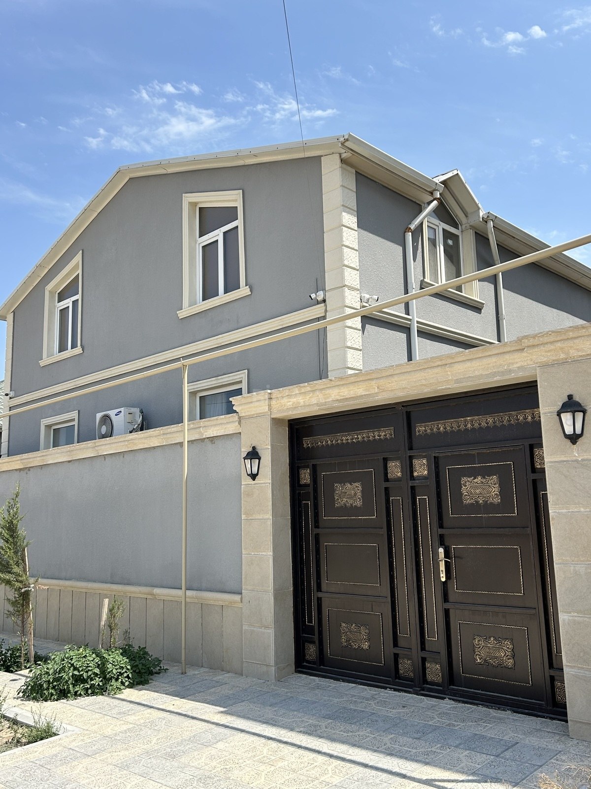 Satılır 6 otaqlı həyət evi 180 m²